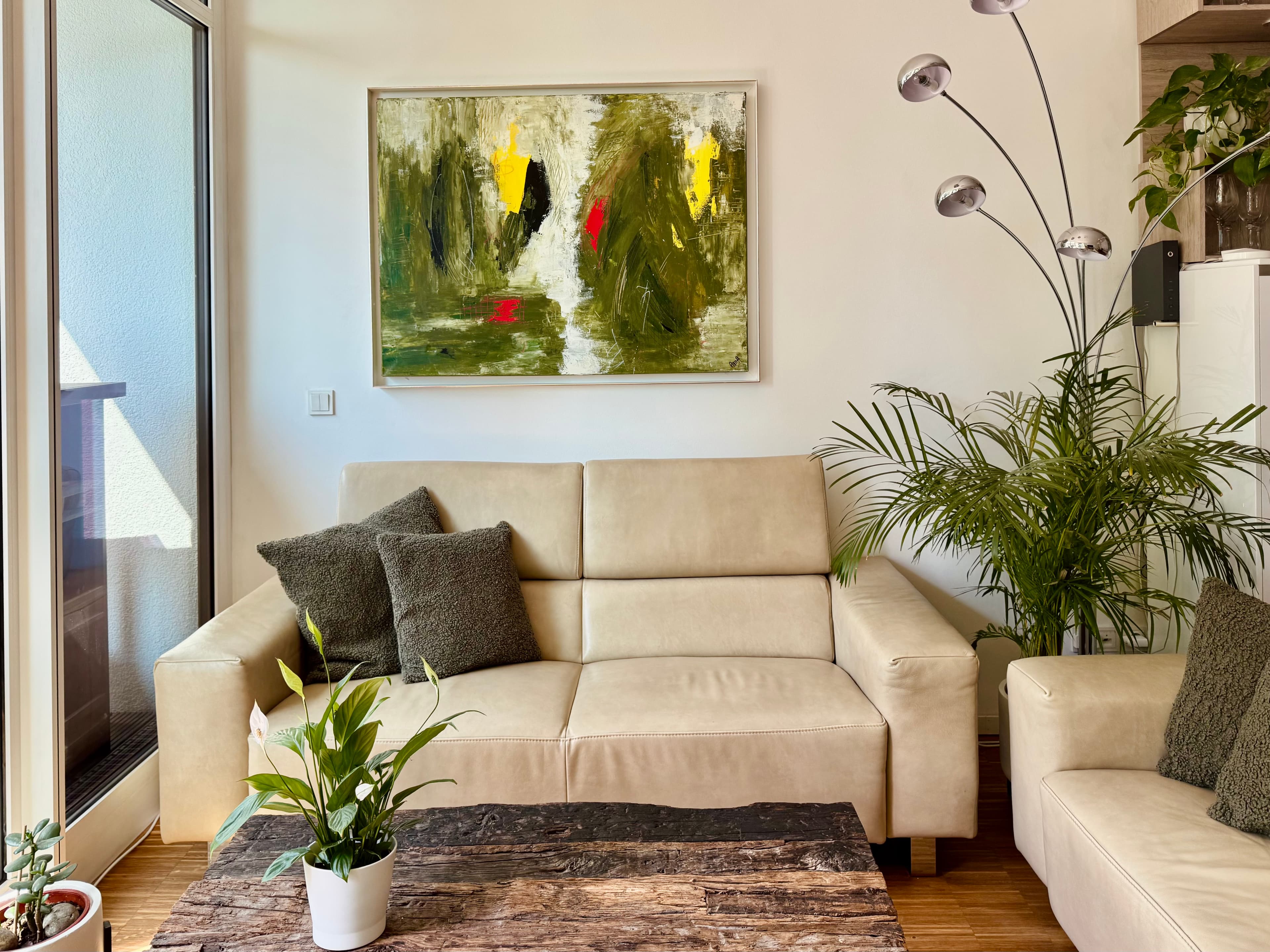Comfortable seating area in the open-plan living space