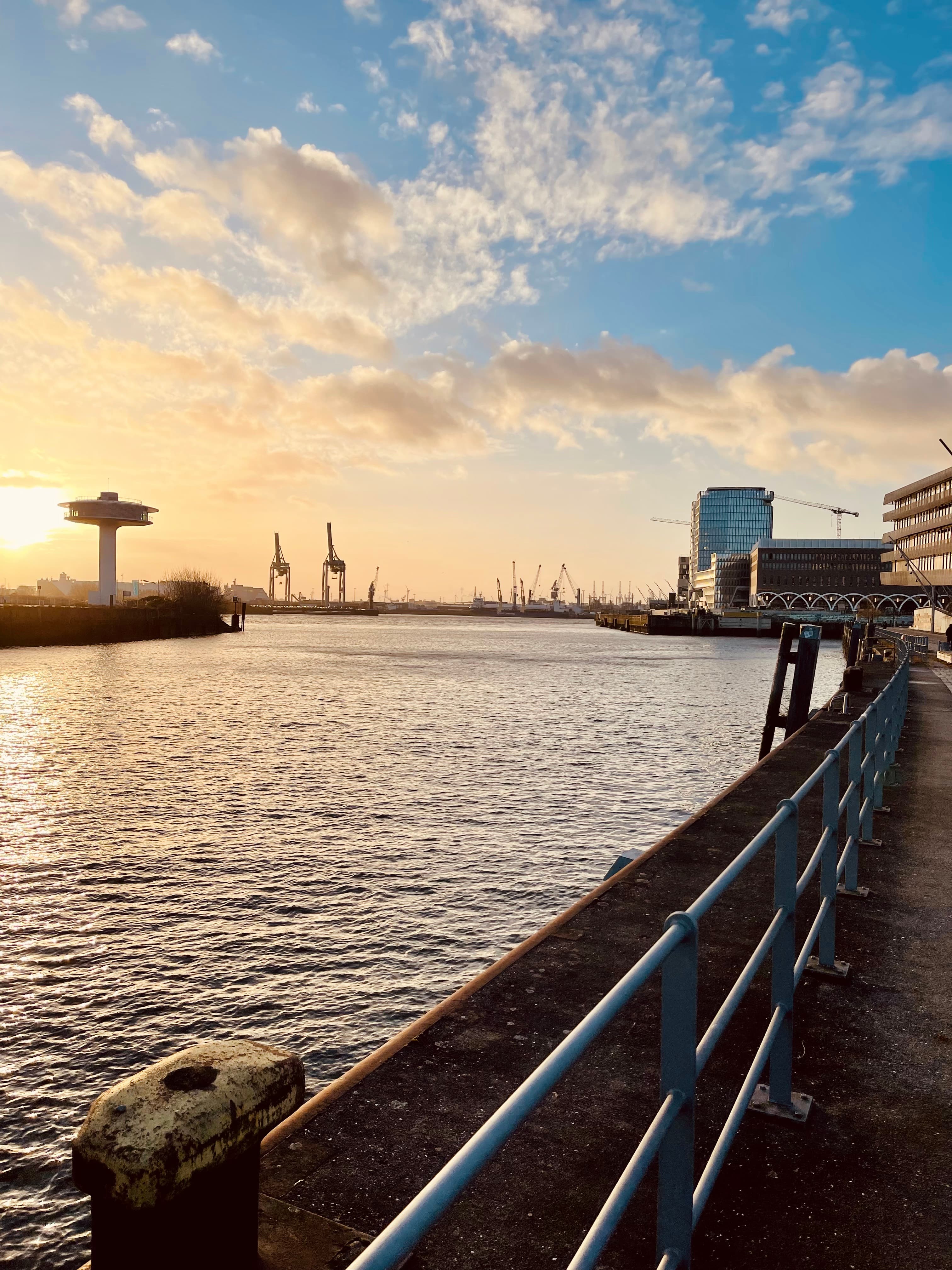 HafenCity harbour and Elbe waterfront