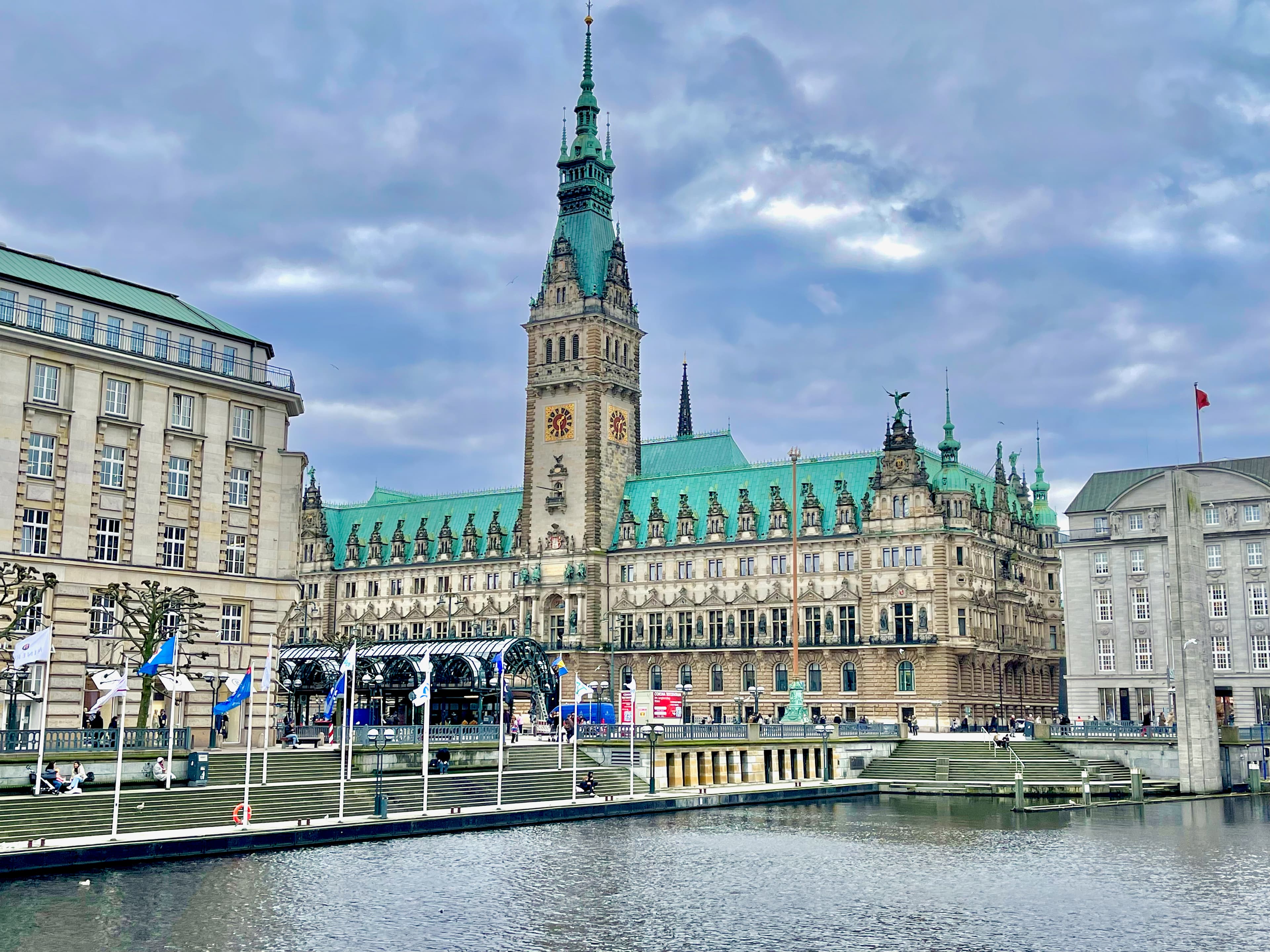 Hamburg town hall, Rathaus, in the city centre